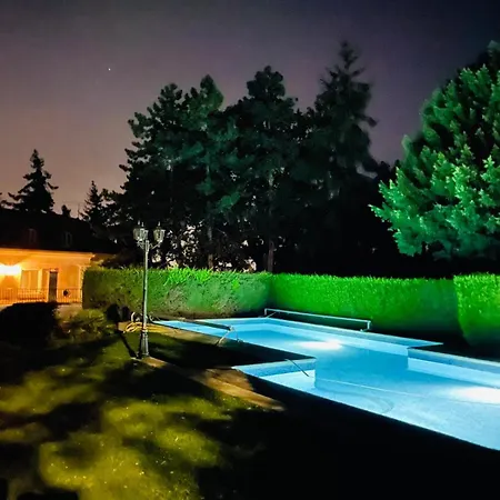 Le Domaine De *